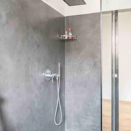 Luxury 2 Bdrm Apartment, 15min From Duomo *