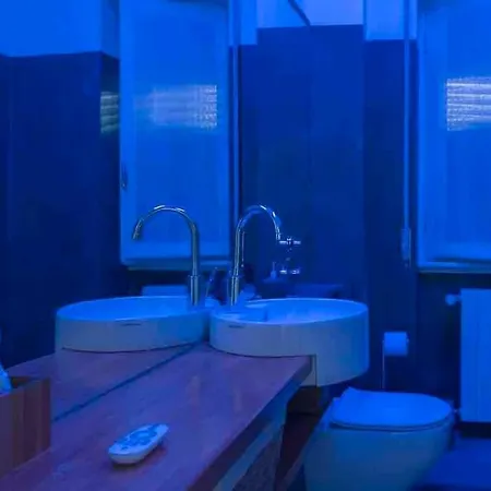 Διαμέρισμα Luxury 2 Bdrm Apartment, 15min From Duomo