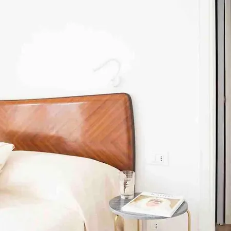 Διαμέρισμα Luxury 2 Bdrm Apartment, 15min From Duomo