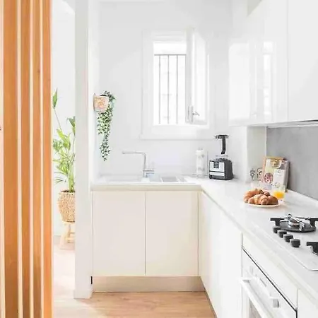 Luxury 2 Bdrm Apartment, 15min From Duomo Διαμέρισμα Μιλάνο